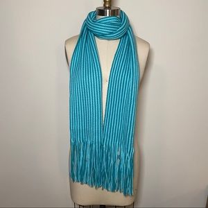 Forever 21 Teal Long Knit Scarf 🧣
